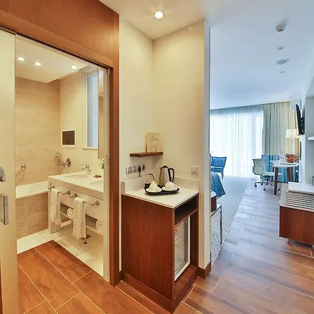 Maritim Paradise Blue Hotell